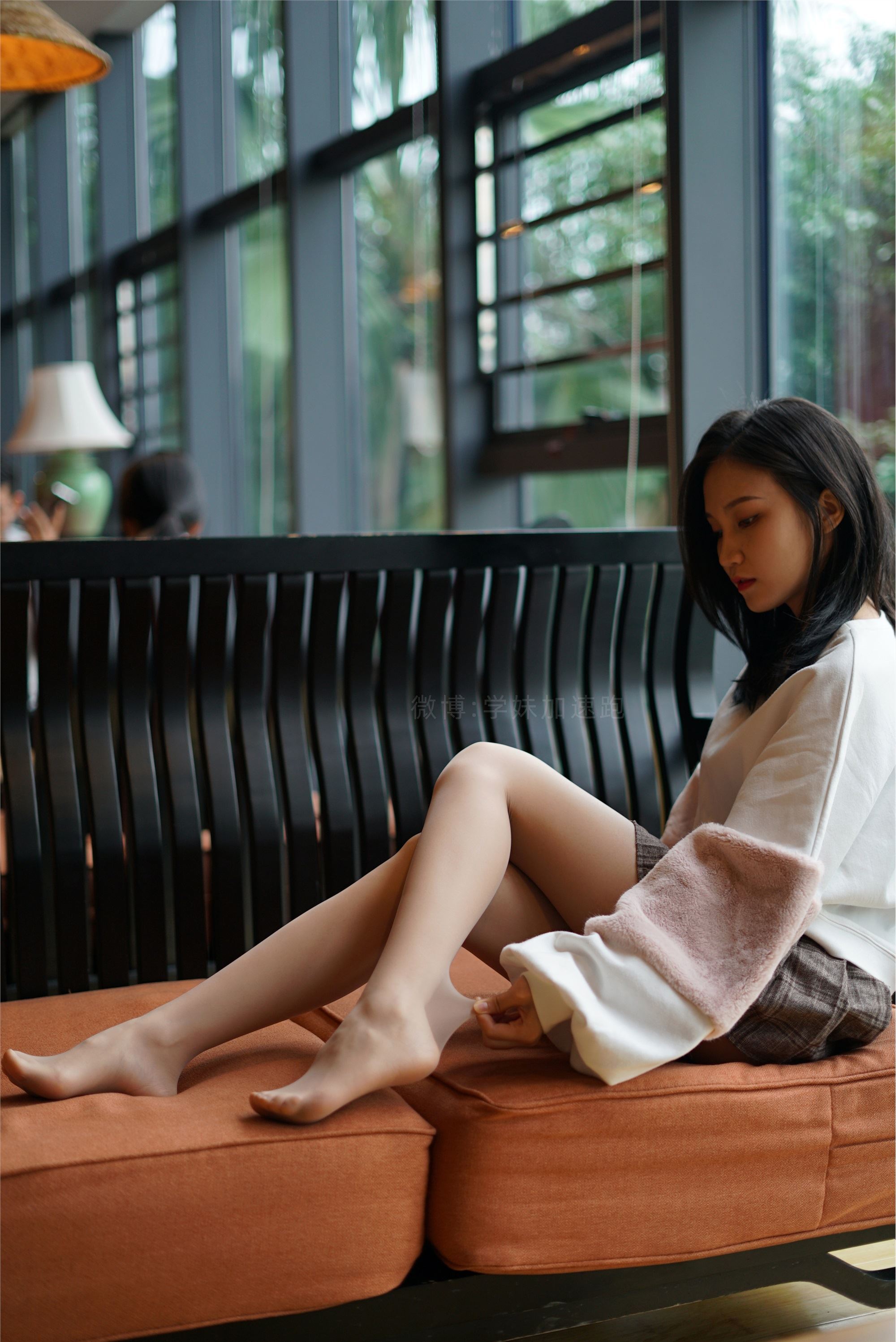 学妹加速跑 XM101《35码の美-腿腿》